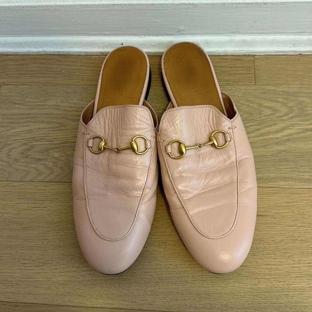 100% authentic Gucci Princetown slides
